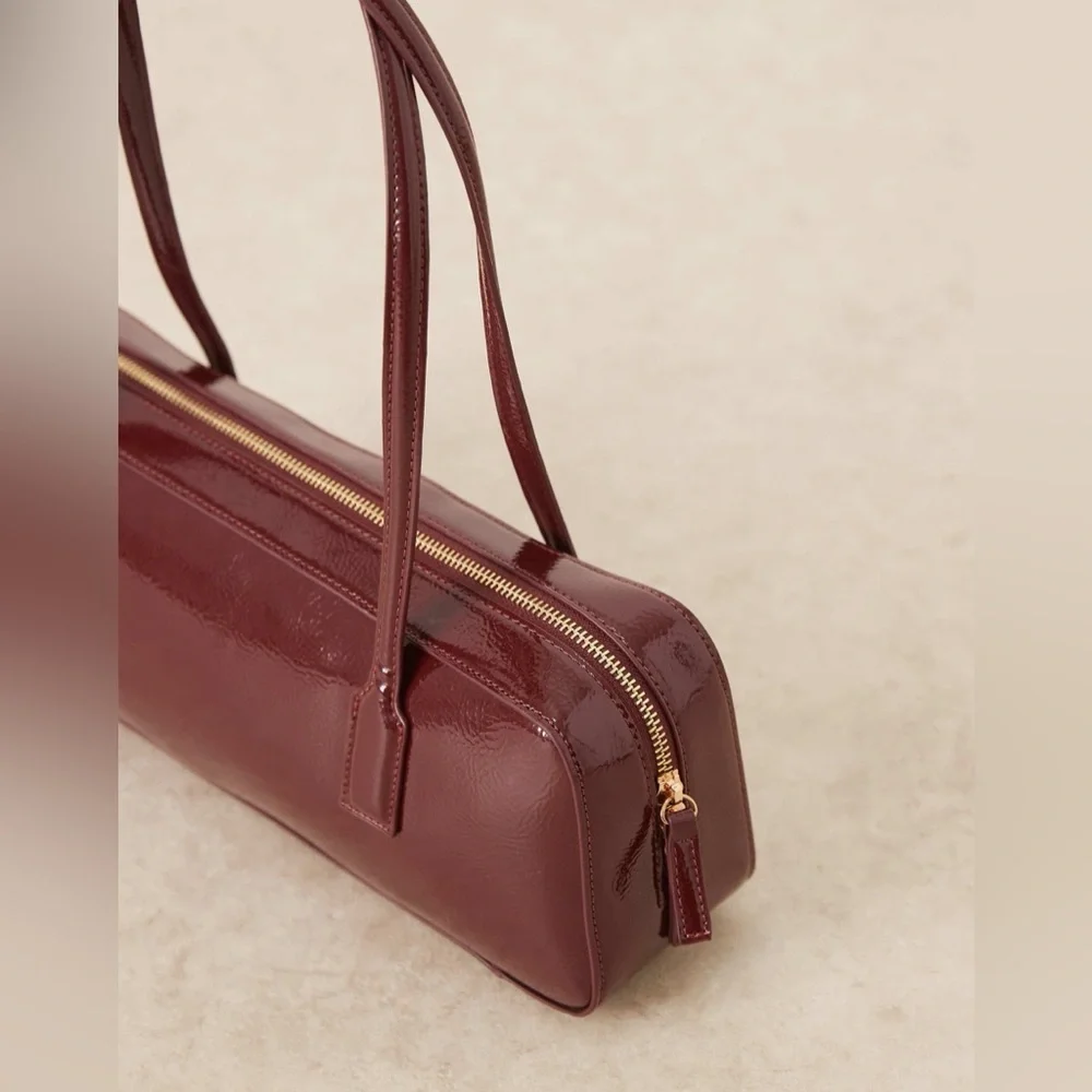 ASOS- burgundy patent faux leather elongated shoulder bag - Picture 5 of 5
